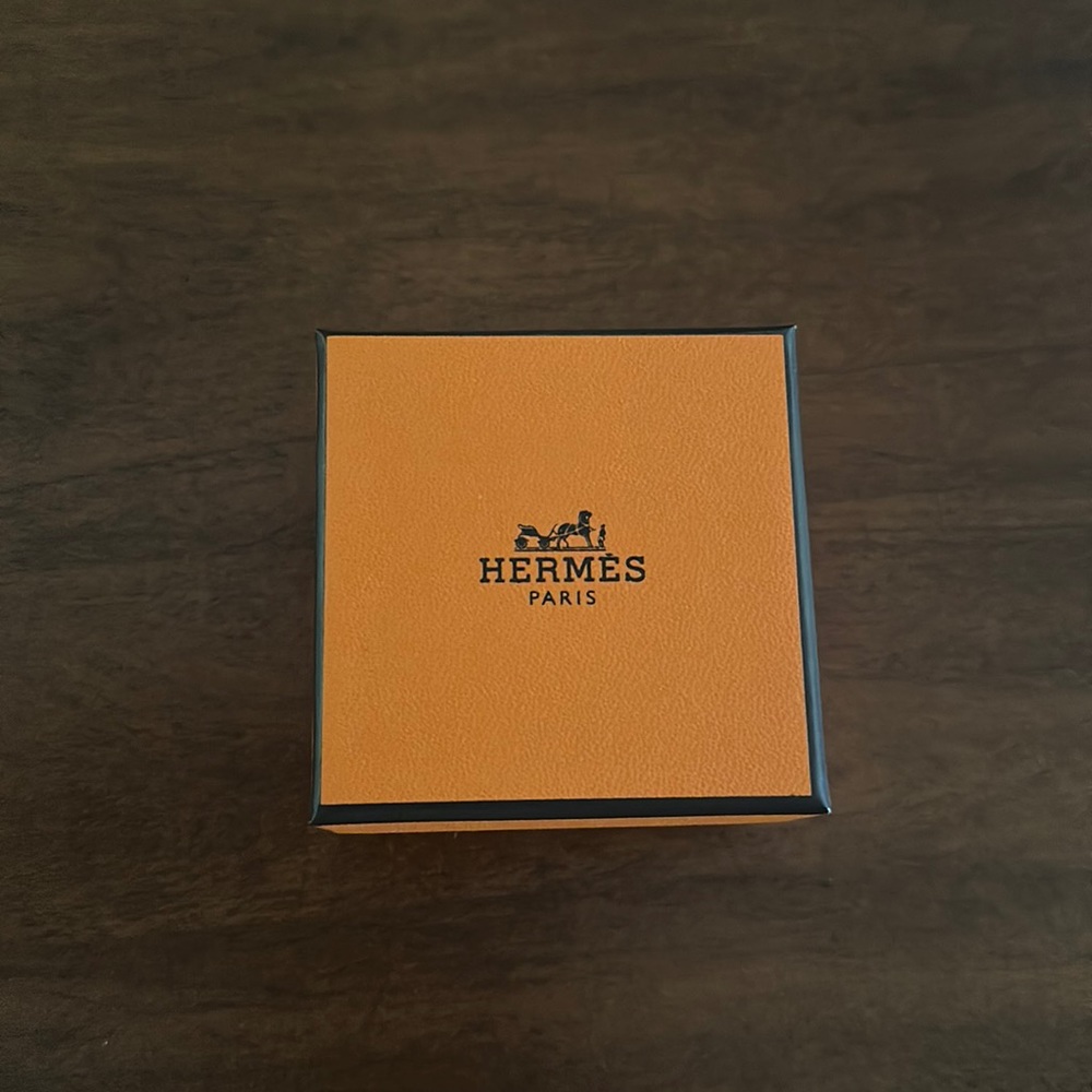 Tiny Hermes box